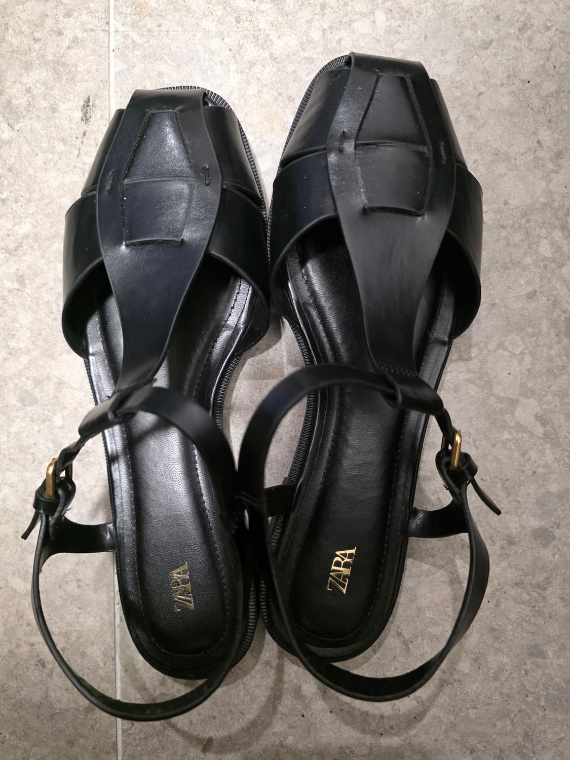 자라 멀티 스트랩 플랫 샌들 37 240 상품이미지1