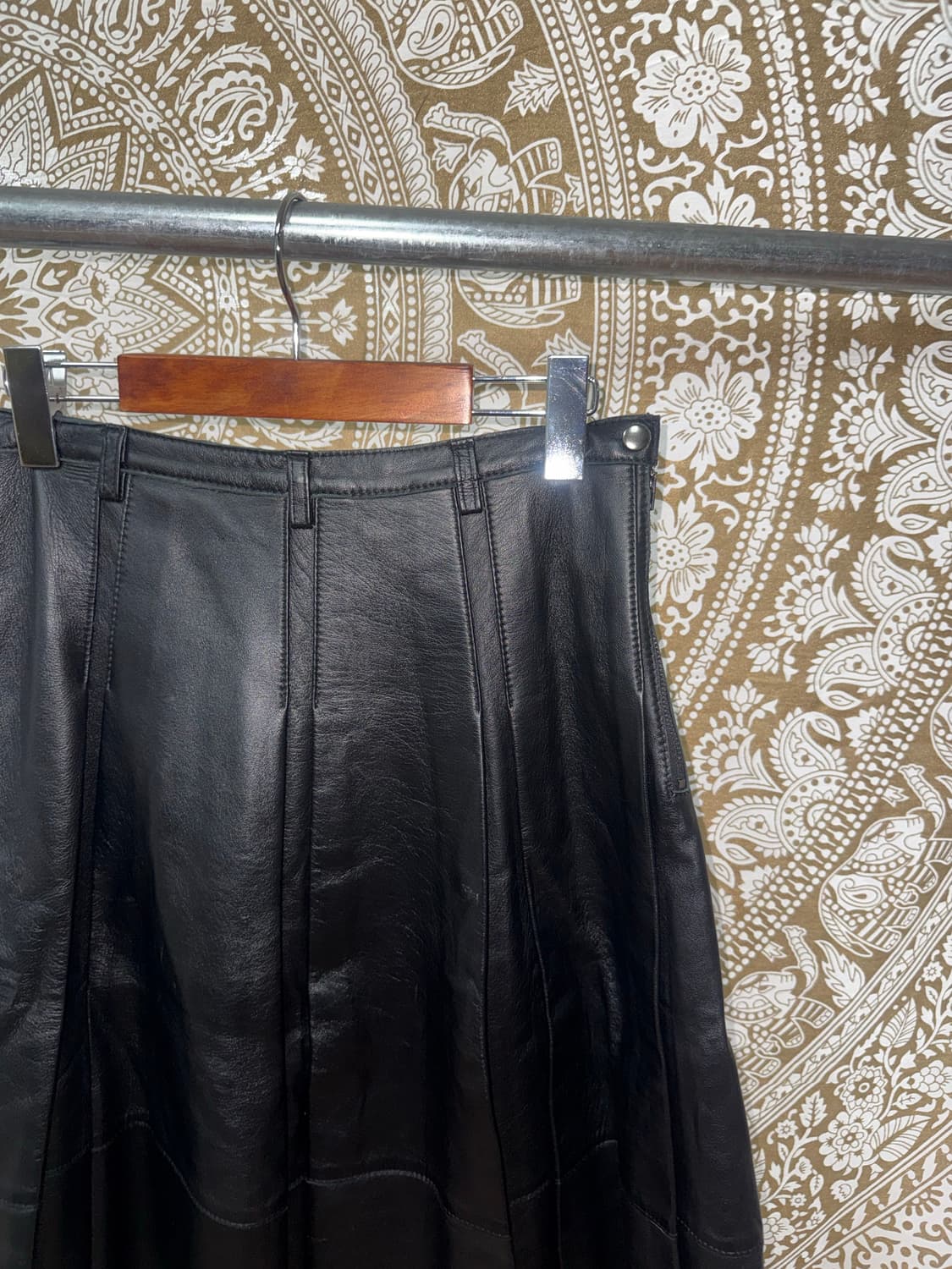 Chalayan 샬라얀 이탈리아 양가죽 턱 미디스커트 상품이미지4