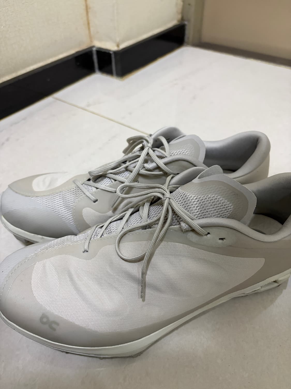 온러닝 파프 클라우드 벤쳐 265 상품이미지1