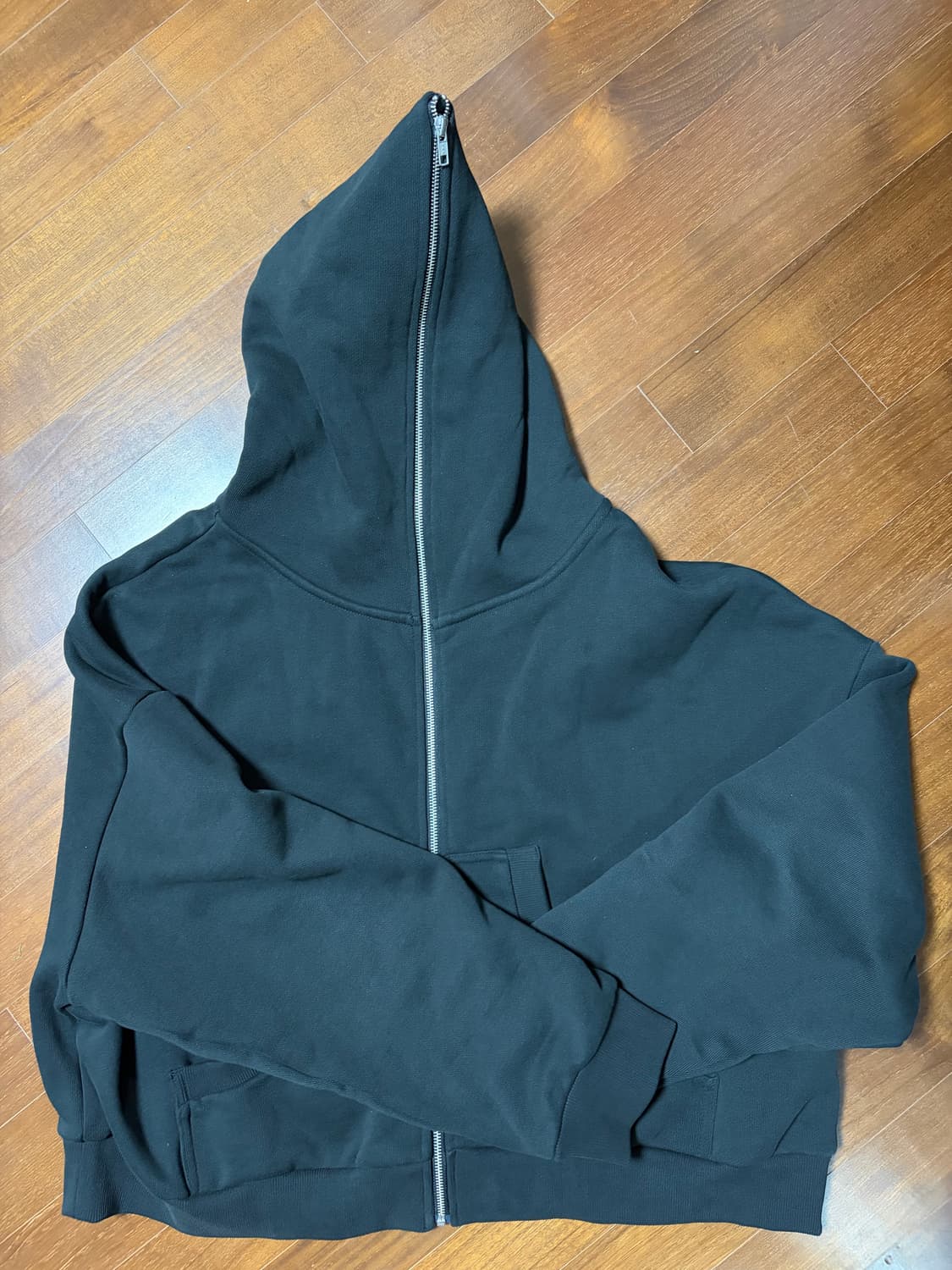 엔타이어 스튜디오 후디 m사이즈 판매합니다 상품이미지1