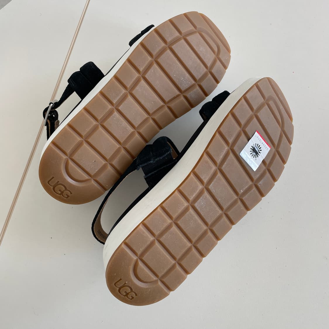 어그 UGG Lynnden 샌들 상품이미지6
