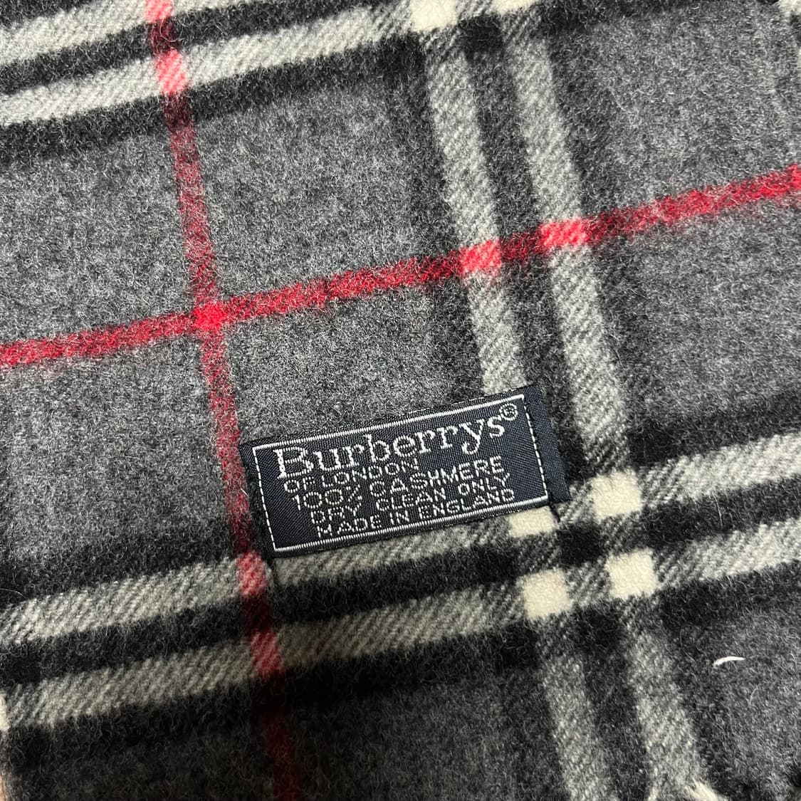 버버리 노바체크 차콜 캐시미어 머플러 상품이미지3