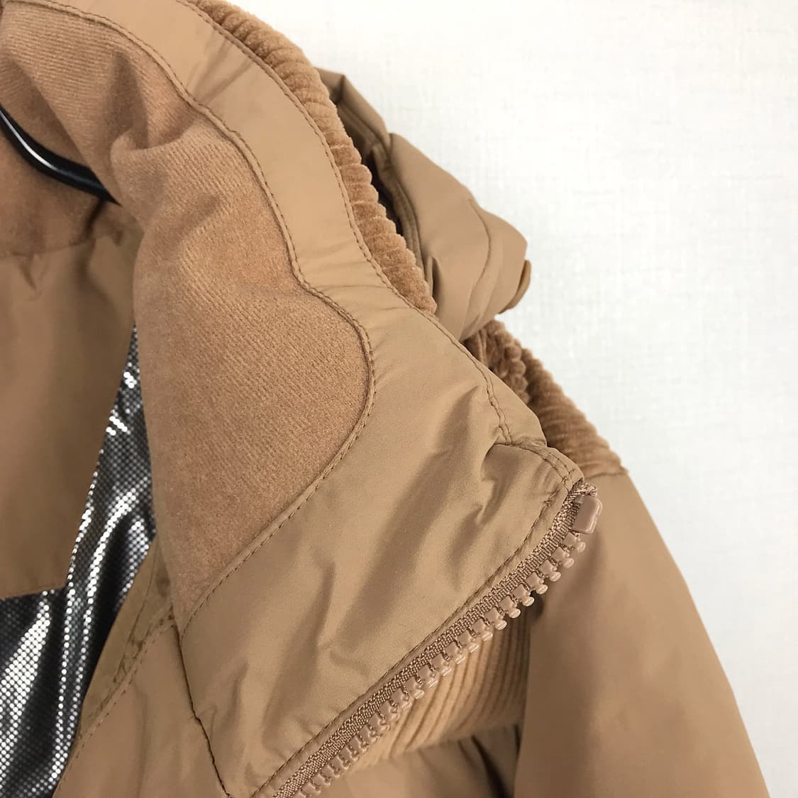 컬럼비아 옴니히트 코듀로이 덕다운 패딩 점퍼 남성M 상품이미지4