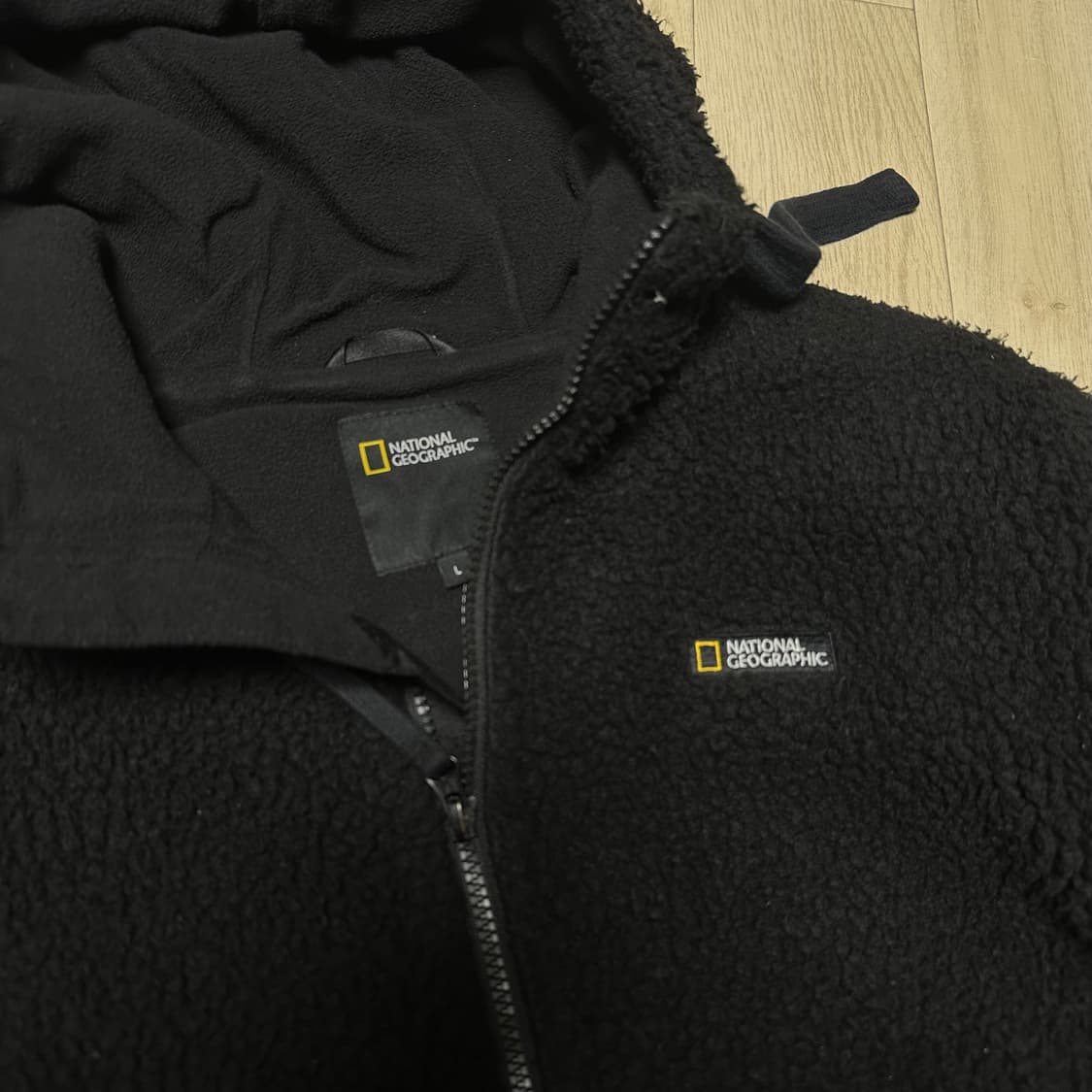 내셔널지오그래픽 블랙 후드 후리스 집업 상품이미지2