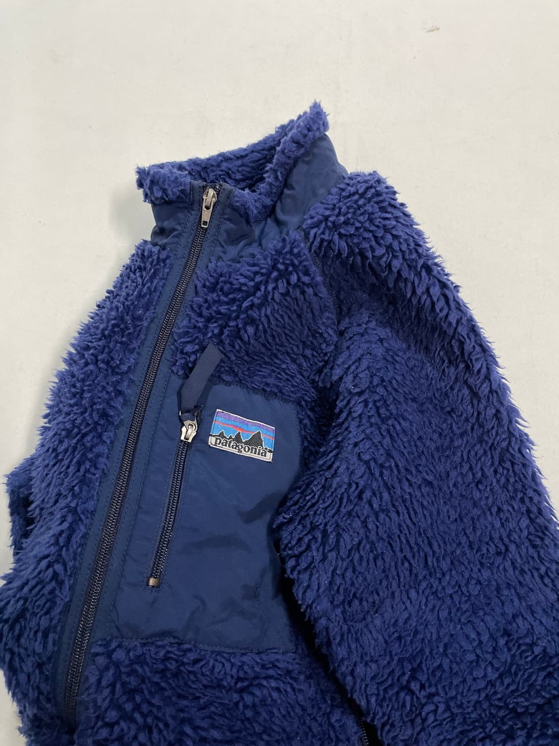 파타고니아 70’s 로고 레트로X 딥파일 가디건 상품이미지1