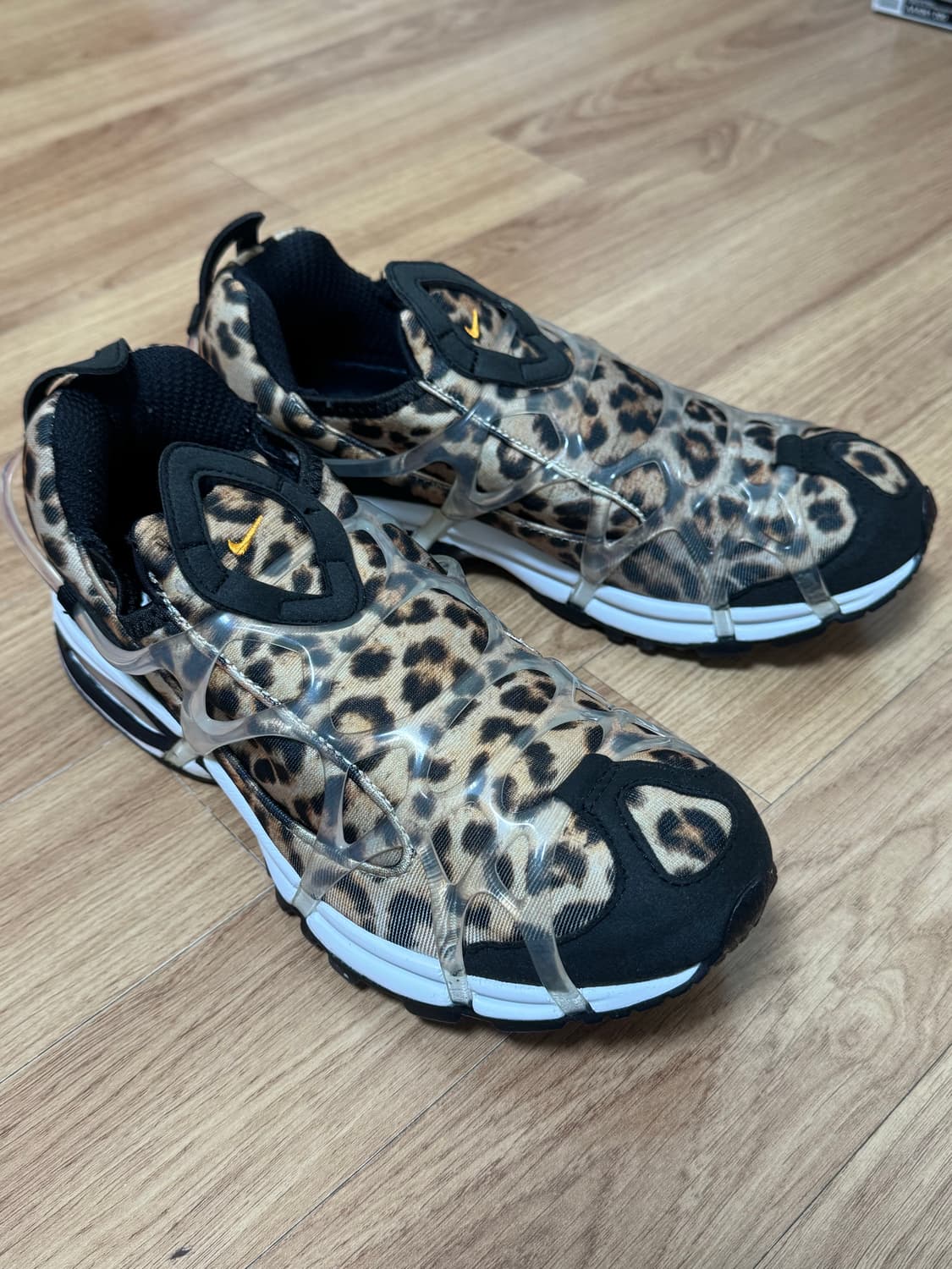 나이키 에어 쿠키니 SE 쿰쾃 앤 액션 레드 250 상품이미지2