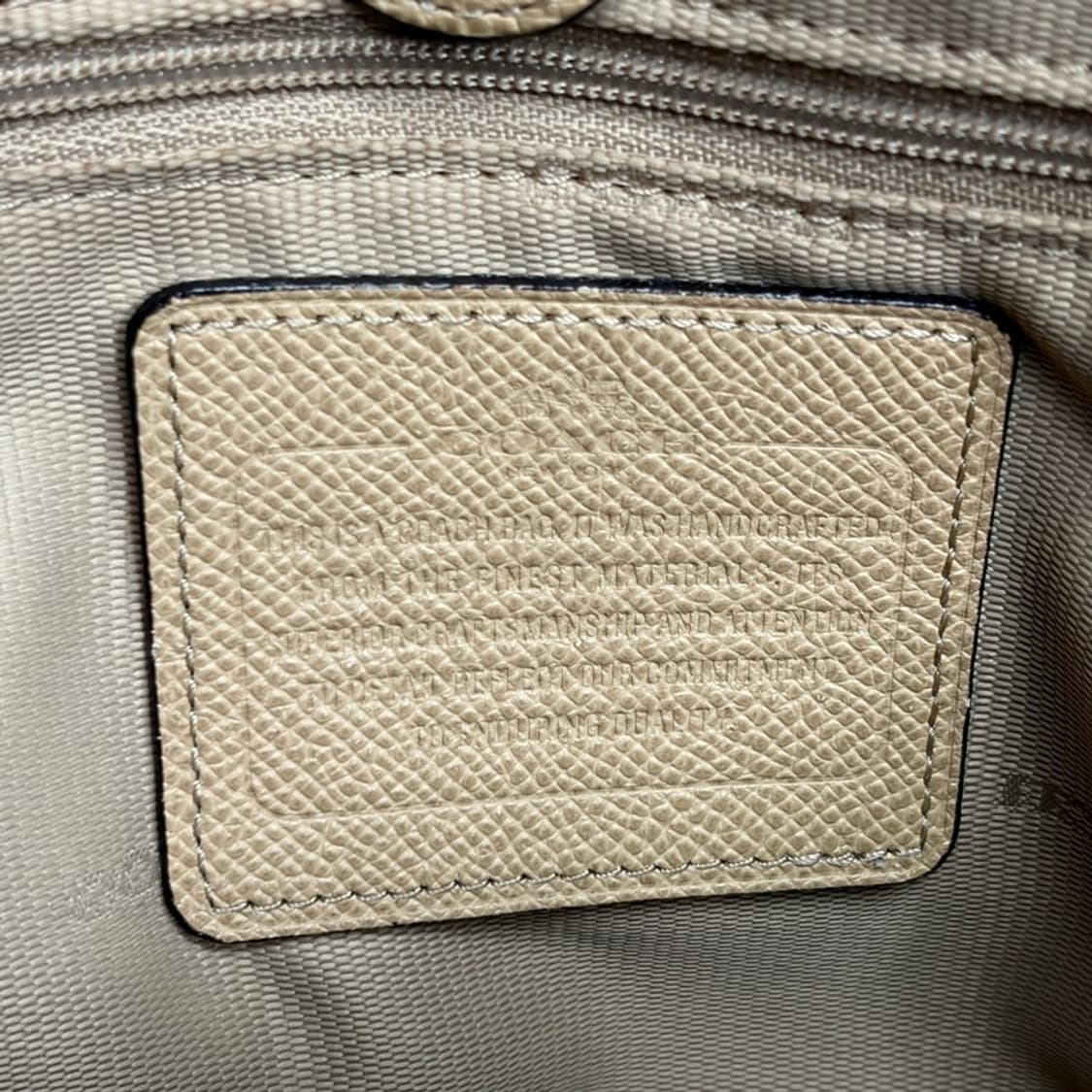 COACH 크로스 그레인 킷 캐리올 숄더백 상품이미지7