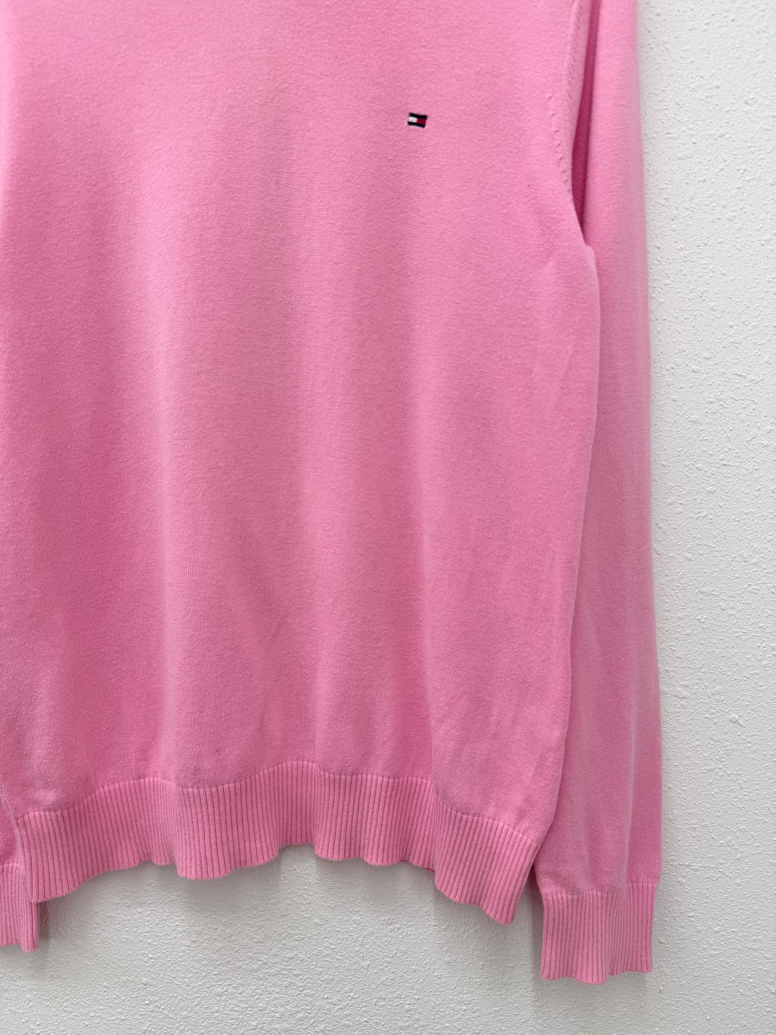 타미힐피거 브이넥 니트 연핑크 스웨터 상품이미지3