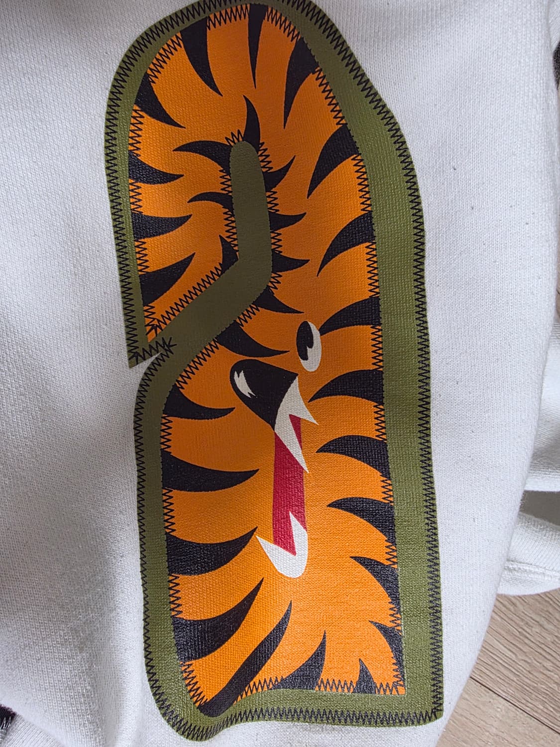 베이프 샤크후드 화이트 카모 반반 후드집업 상품이미지3