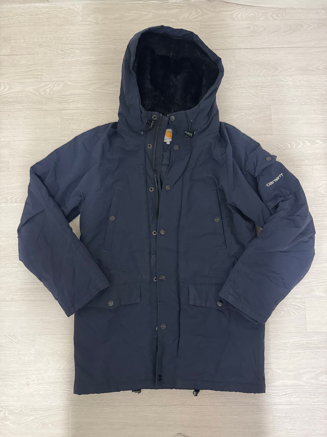 칼하트 WIP 네이비 패딩 상품이미지1