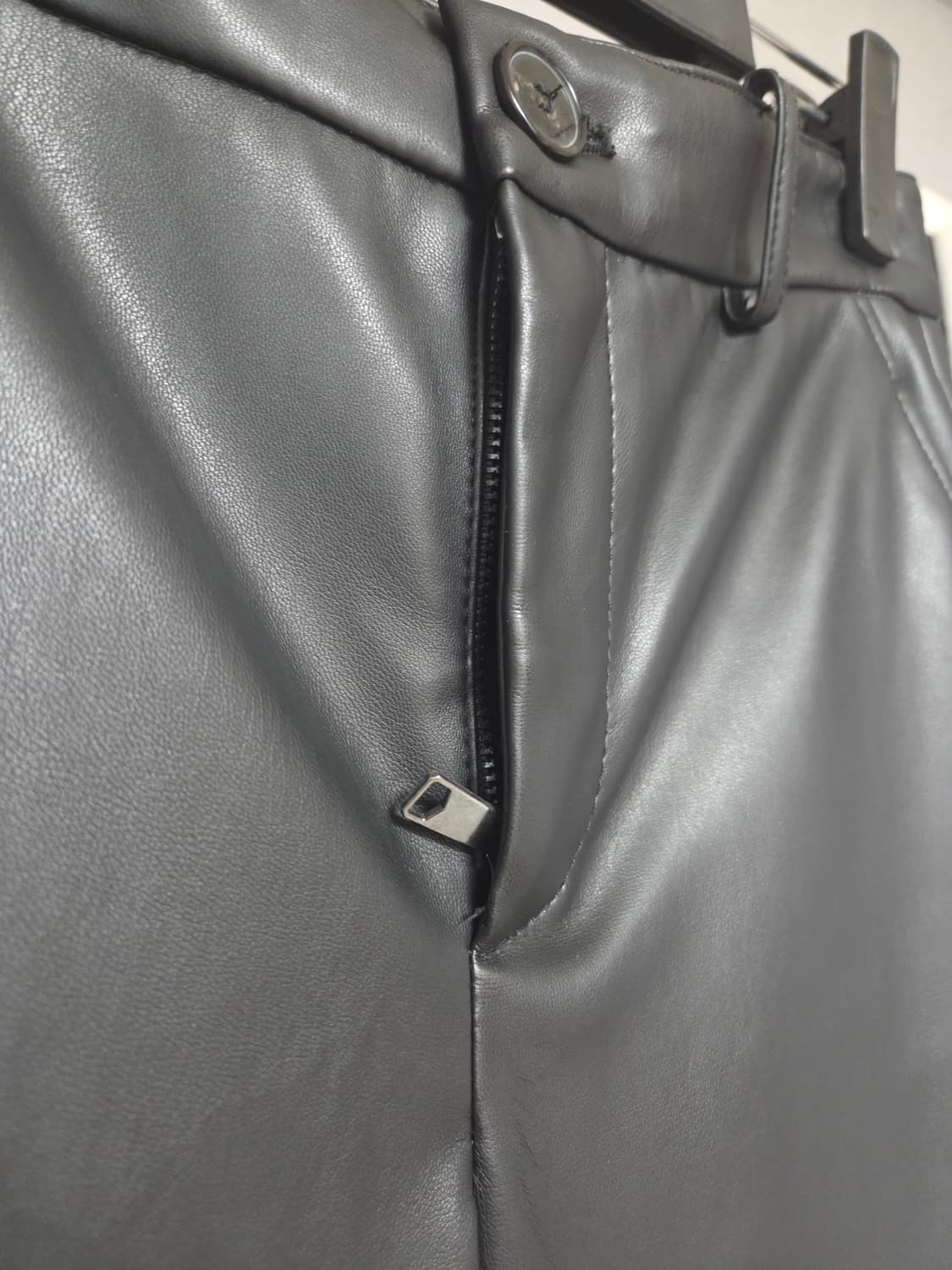 자라 페이크레더 팬츠 상품이미지2