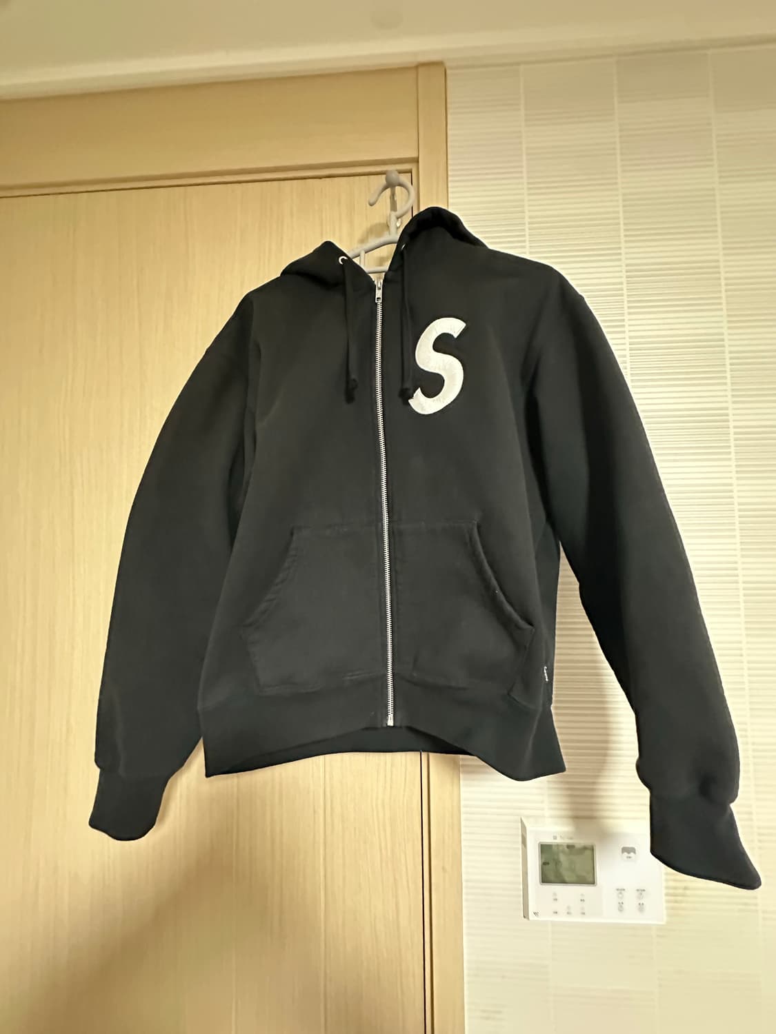 슈프림 s로고 후드집업 상품이미지1