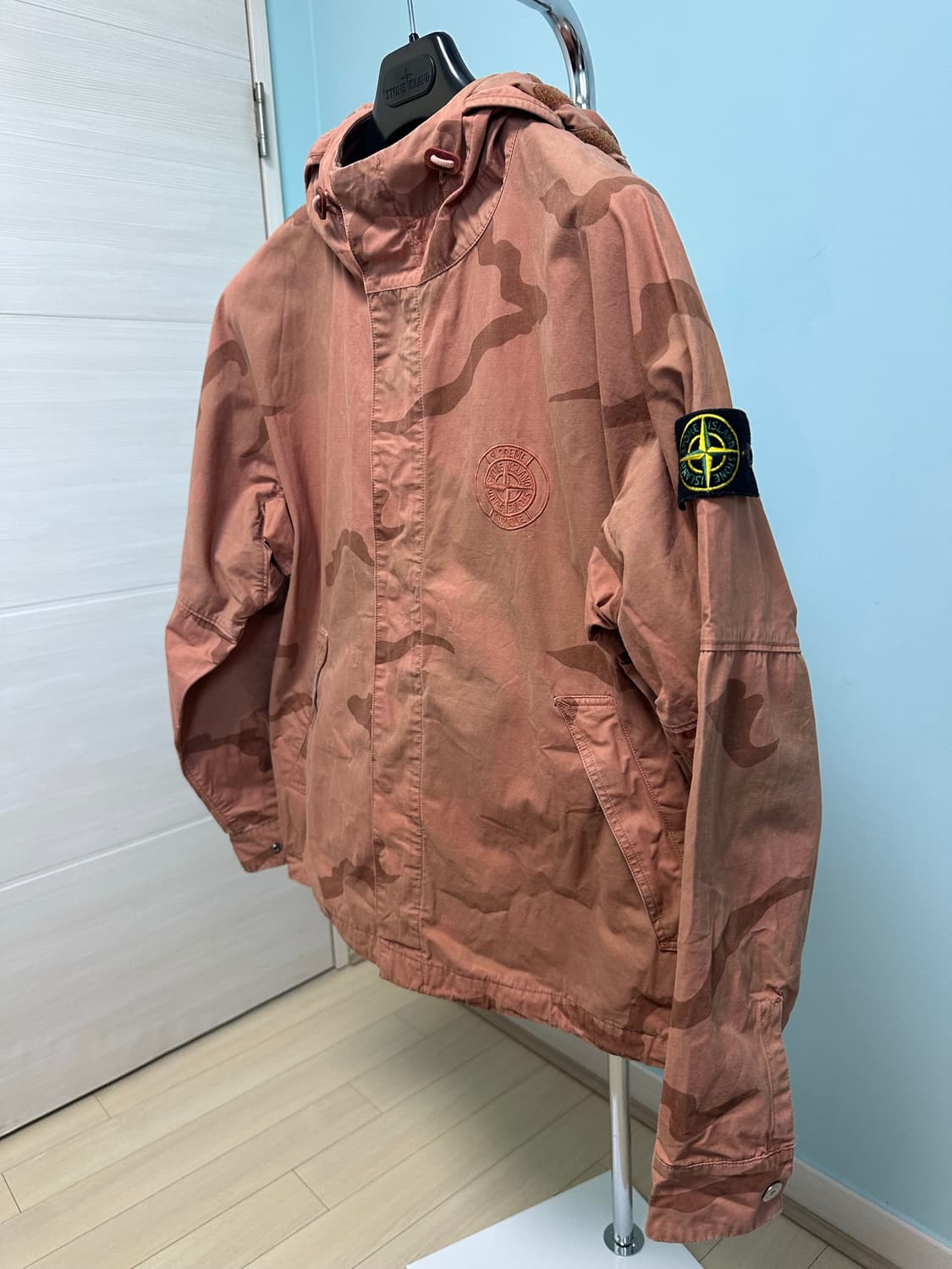 스톤아일랜드X슈프림 라이엇 마스크 카모자켓 코랄 19ss 상품이미지1