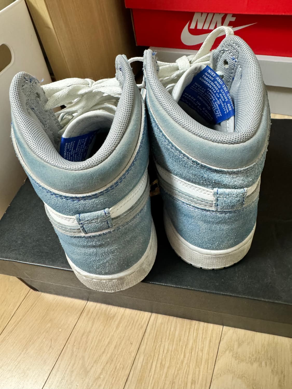 나이키 조던1 하이퍼 로얄 하이 상품이미지3