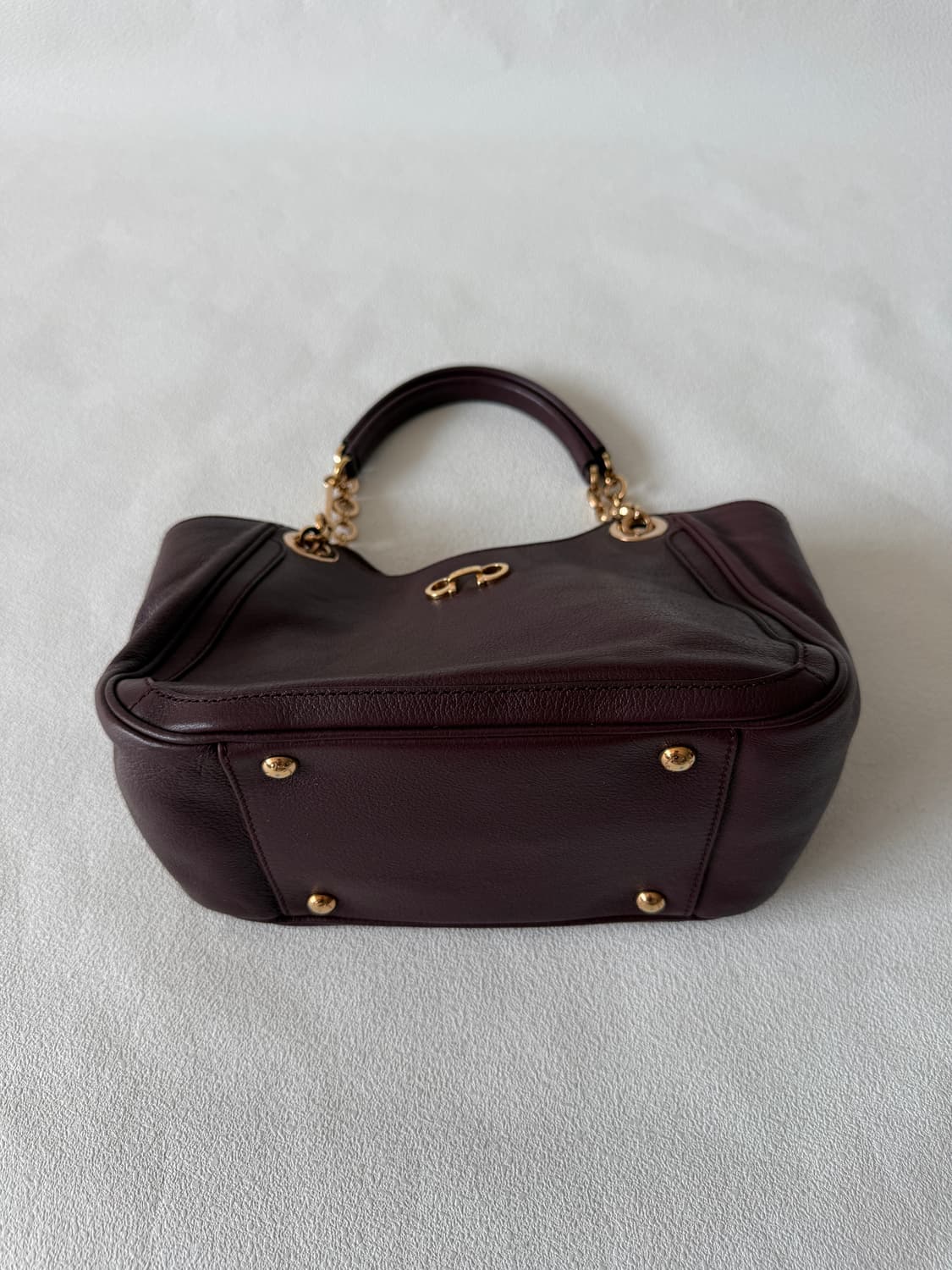 살바토레 페라가모(Salvatore Ferragamo) 레더 체인 숄더백 상품이미지4