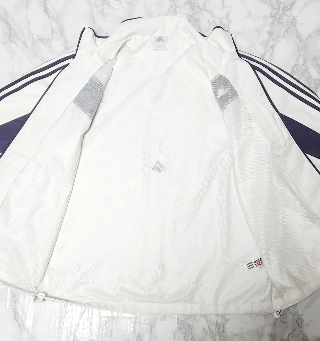 아디다스 삼선 화이트x차콜 트레이닝 바람막이 자켓
 상품이미지6