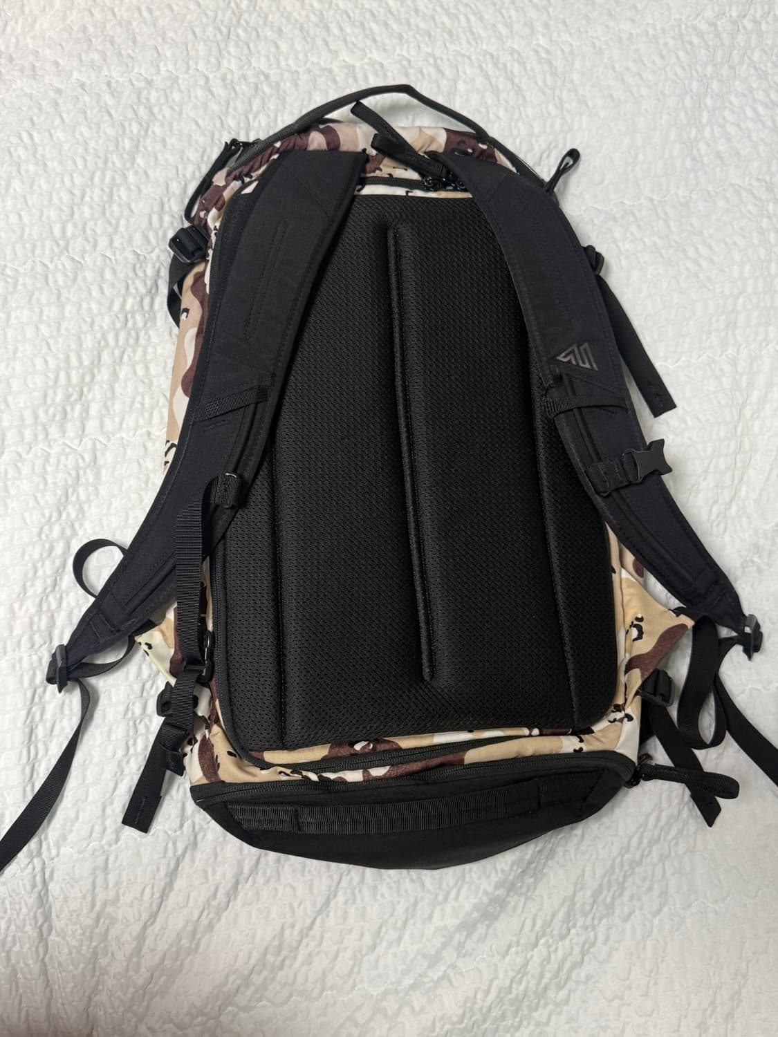 그레고리 x 뉴발란스 x 빔즈플러스 초코칩 카모 데이팩 상품이미지4