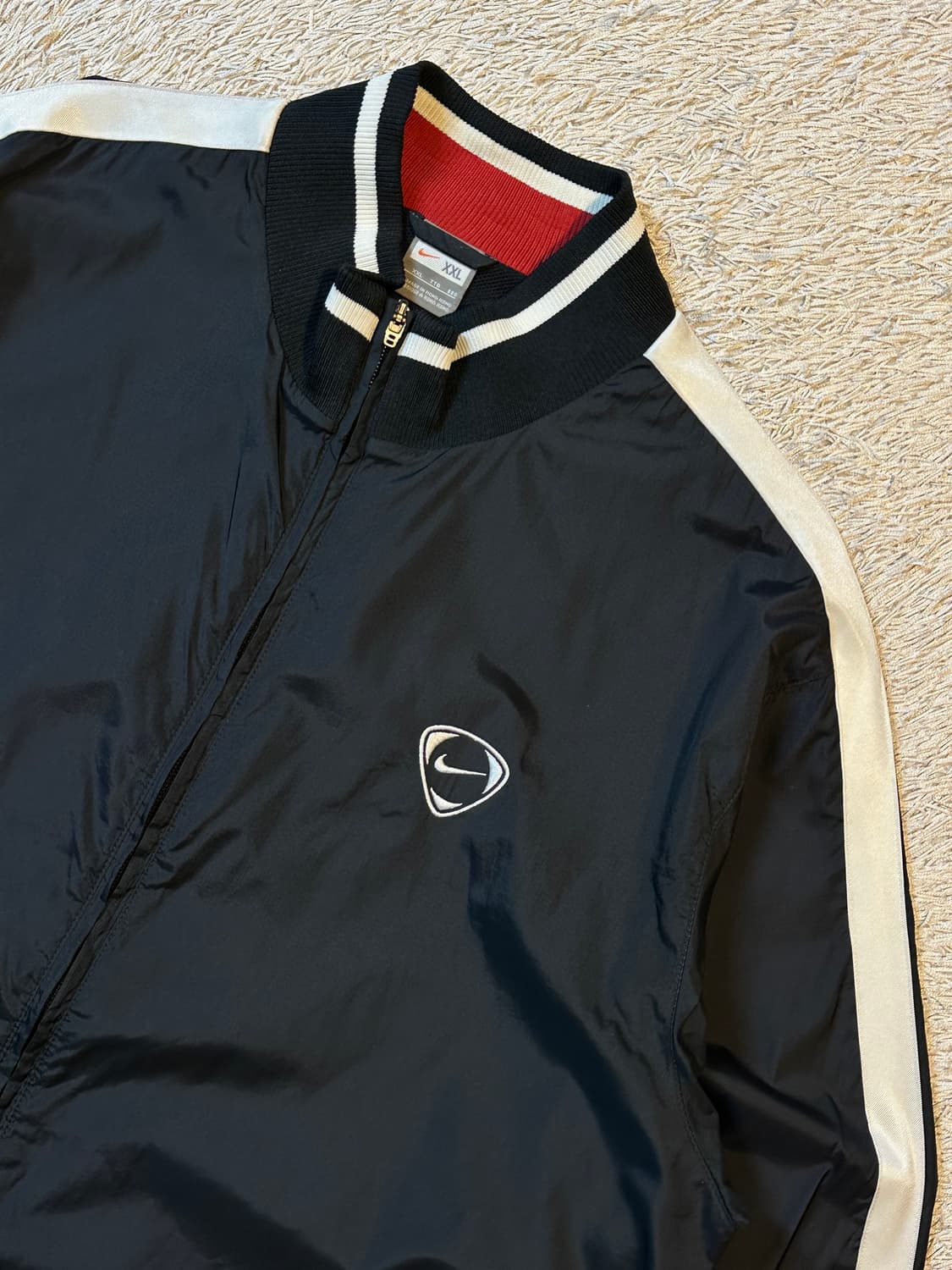 00's 나이키 올드스쿨 스우시 사이드라인 바람막이 자켓 블랙 상품이미지2