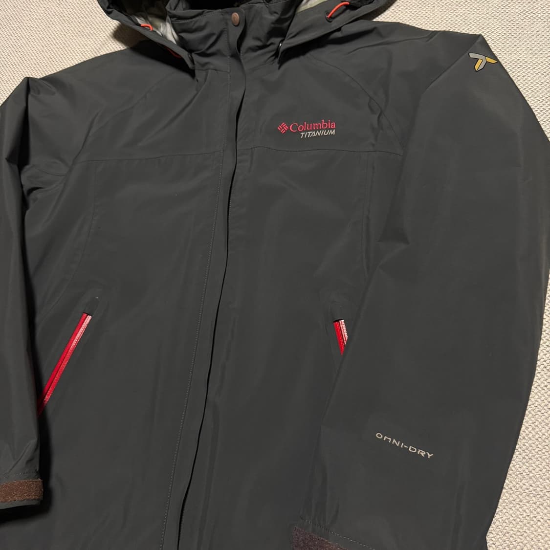 컬럼비아 티타늄 옴니드라이 방수 바람막이 자켓 상품이미지2