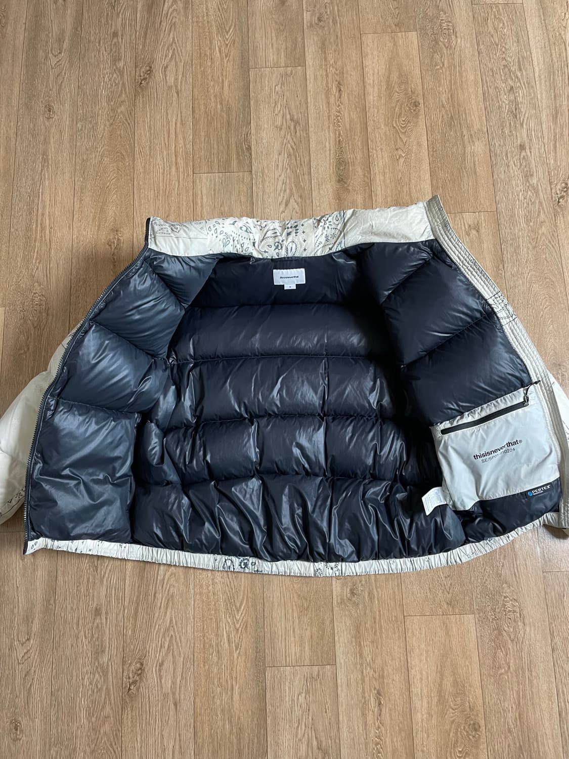 디스이즈네버댓 반다나 패딩 M 상품이미지4