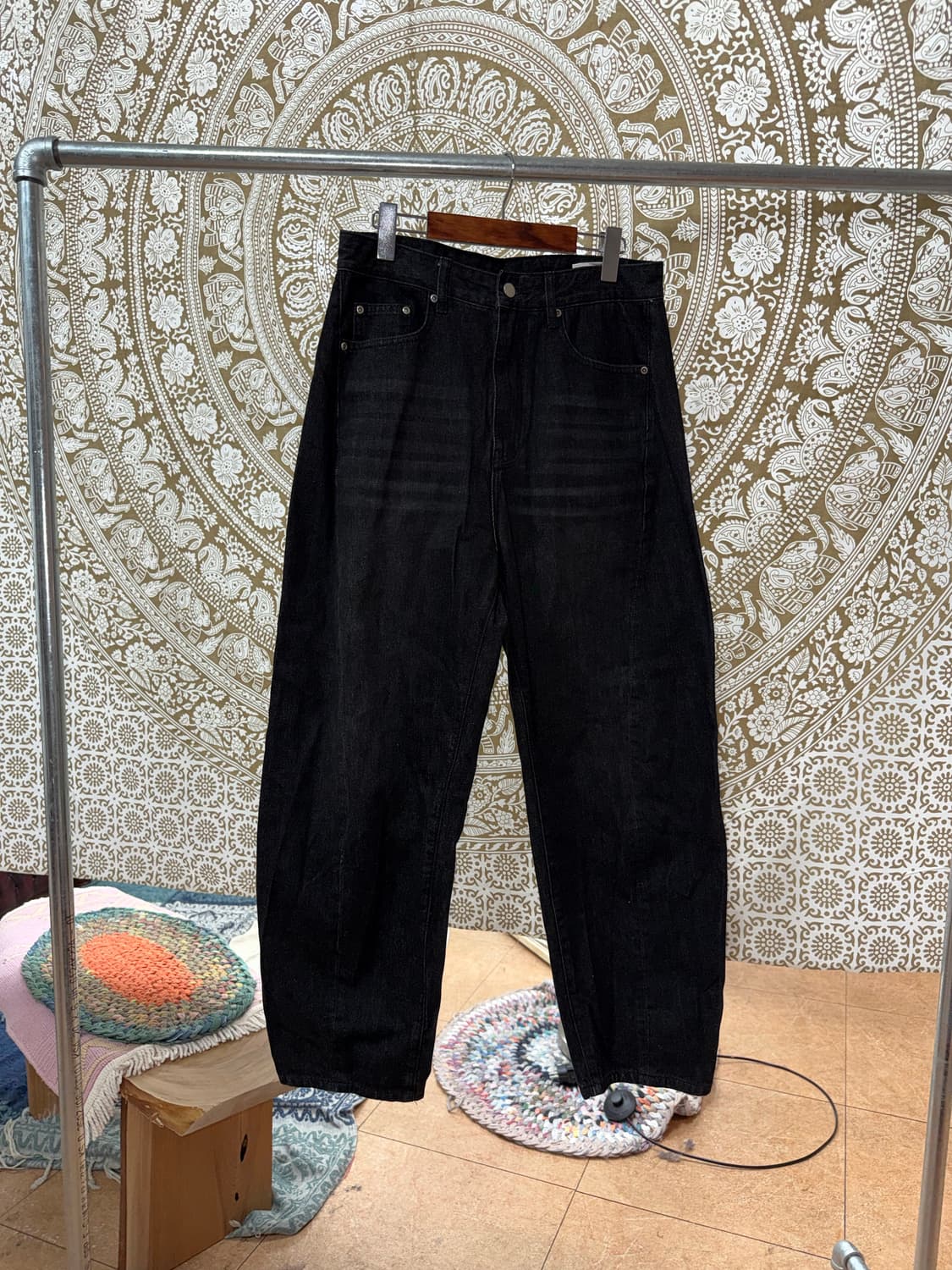 인템포무드 스트릿 워싱 벌룬핏 흑청바지 데님팬츠  상품이미지3