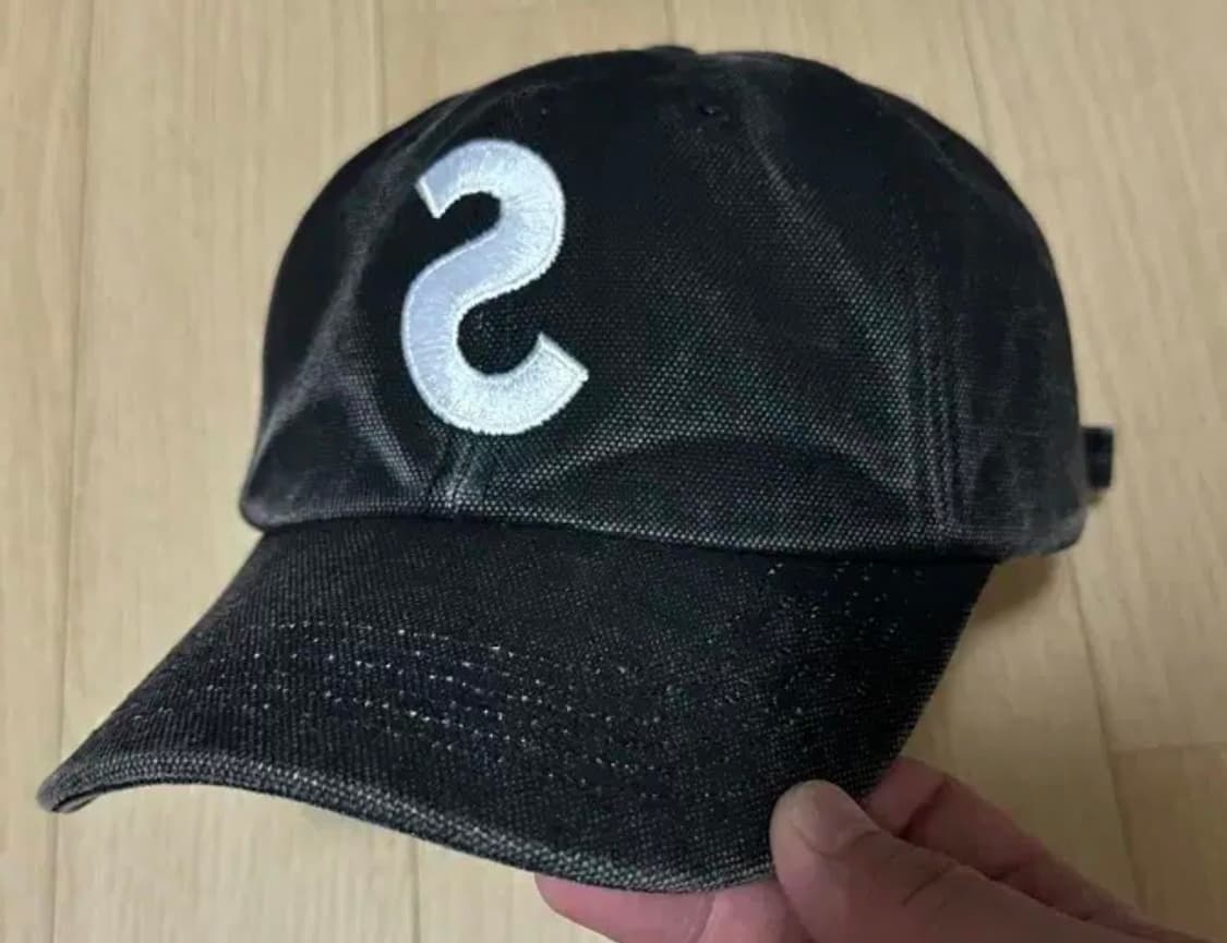 슈프림 피그먼트 S 로고 6-패널 블랙 - 24FW 상품이미지1