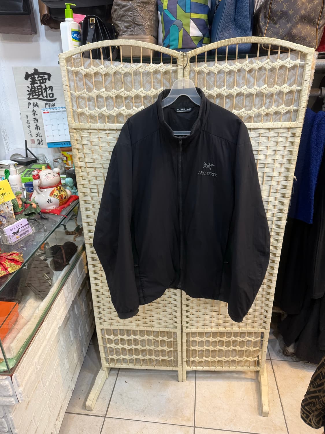 100-105 아크테릭스 아톰 LT 팝니다 상품이미지1