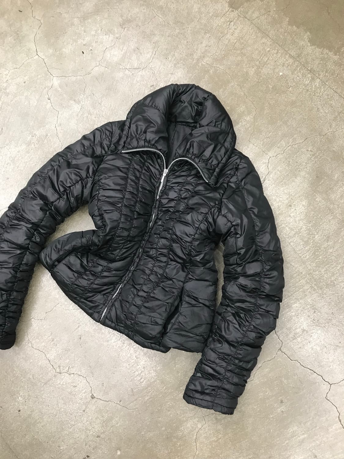 Shirring high neck light padding 상품이미지1