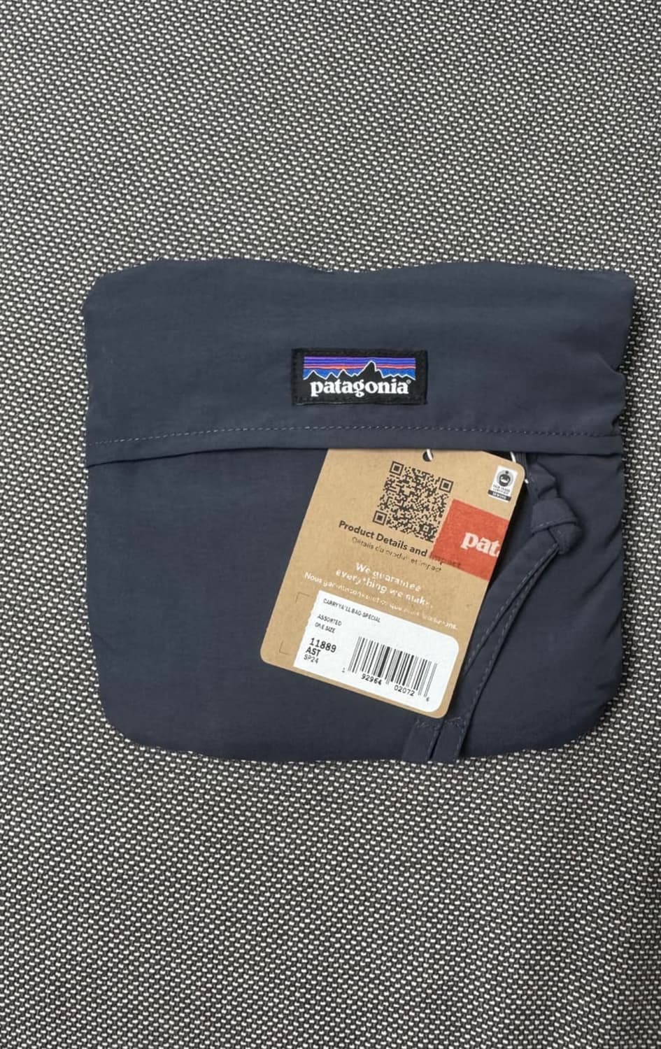 파타고니아 패커블 에코백 다크그레이 상품이미지2