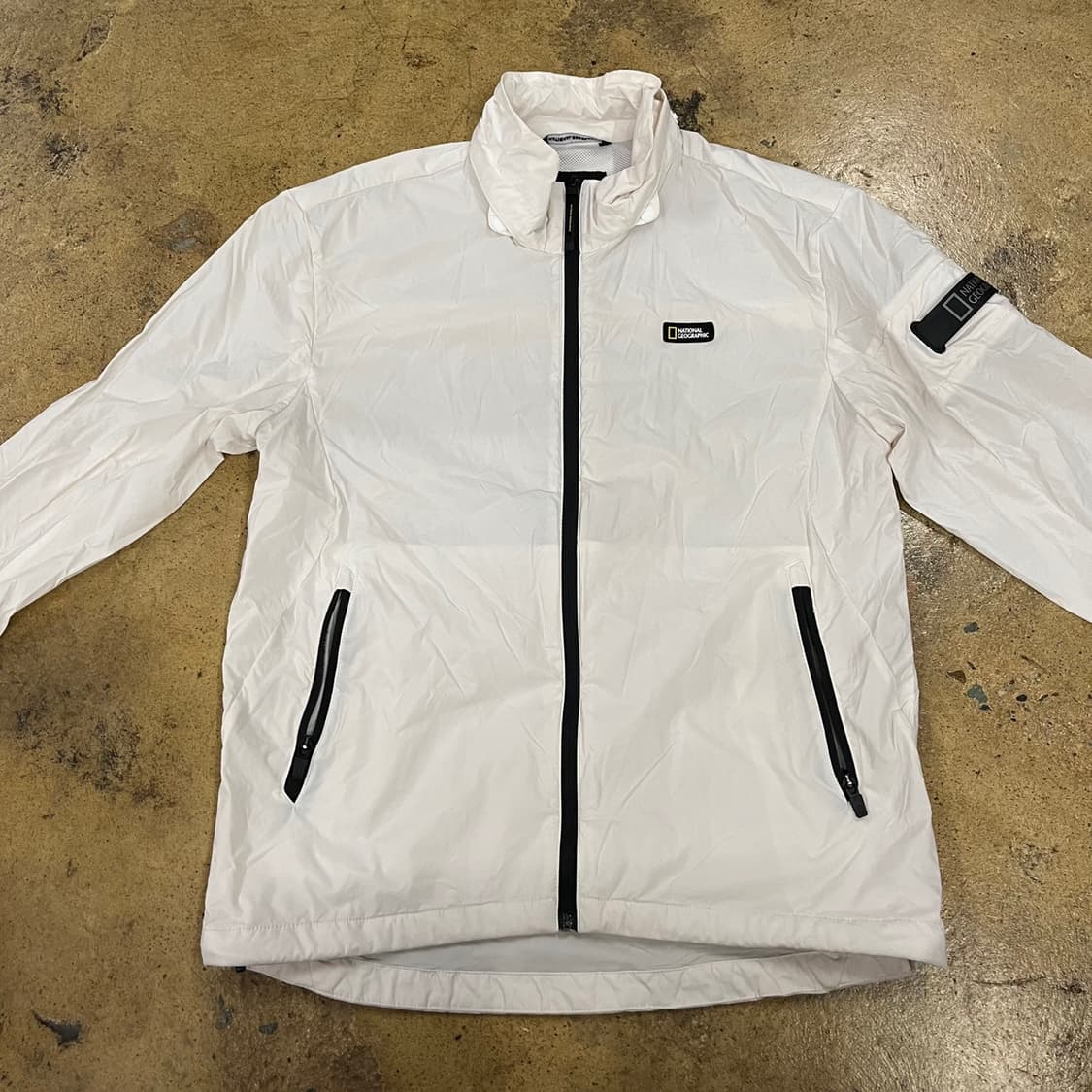 [정품/M] 내셔널지오그래픽 화이트 바람막이 자켓 b14 상품이미지3