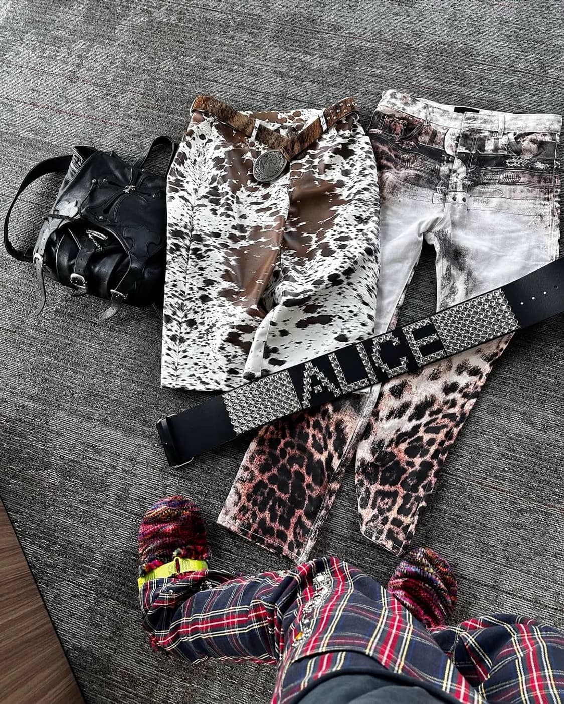 Punk Lettered Stud Wide Belt 상품이미지3