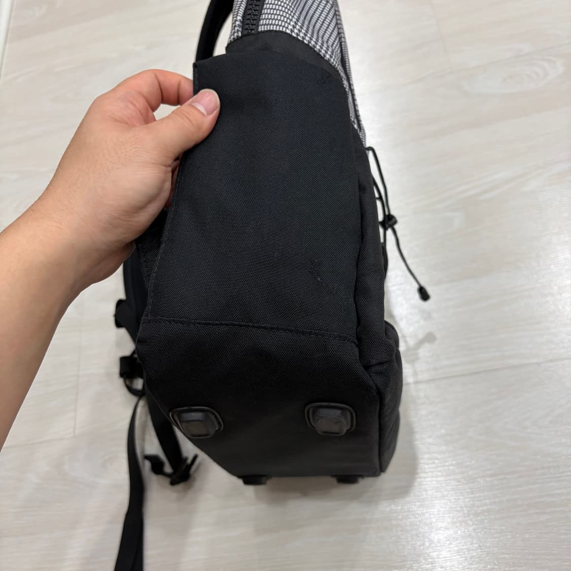 노스페이스 화이트라벨 그레이 체크 백팩 가방 상품이미지6