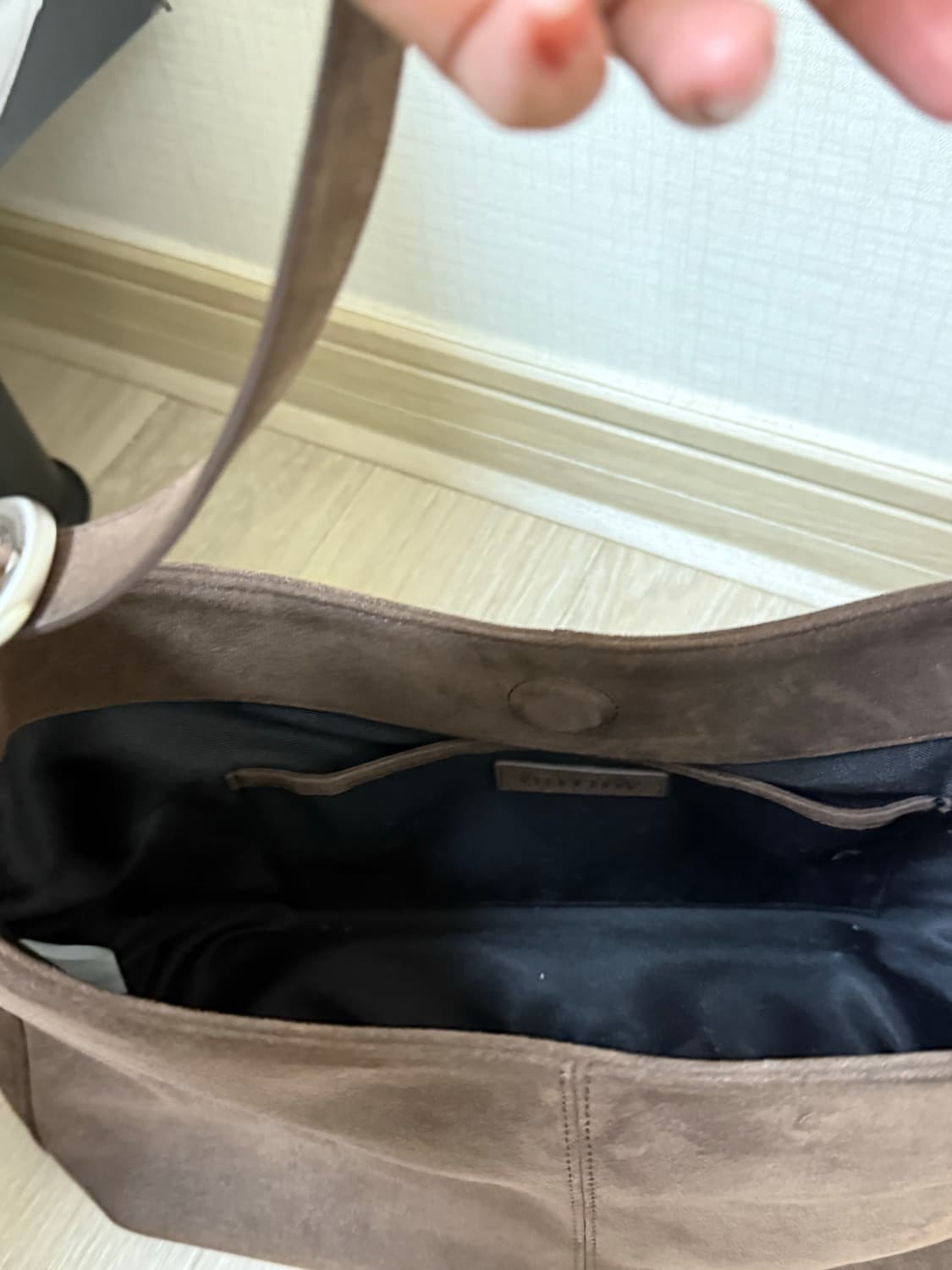 언타이디 스웨이드백 상품이미지7