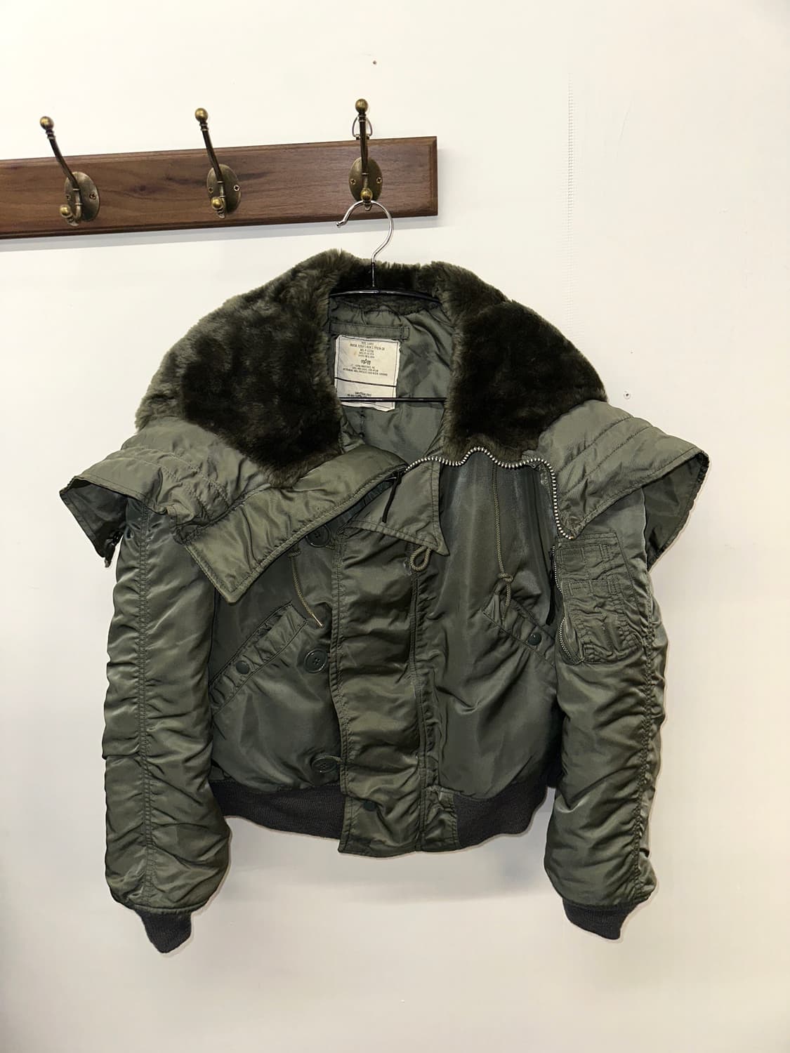 Zipper hood ma-1 알파인더스트리 카키 상품이미지1