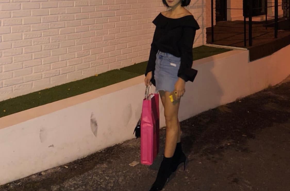 아레스엠 블랙 오프숄더 셔츠 상품이미지3