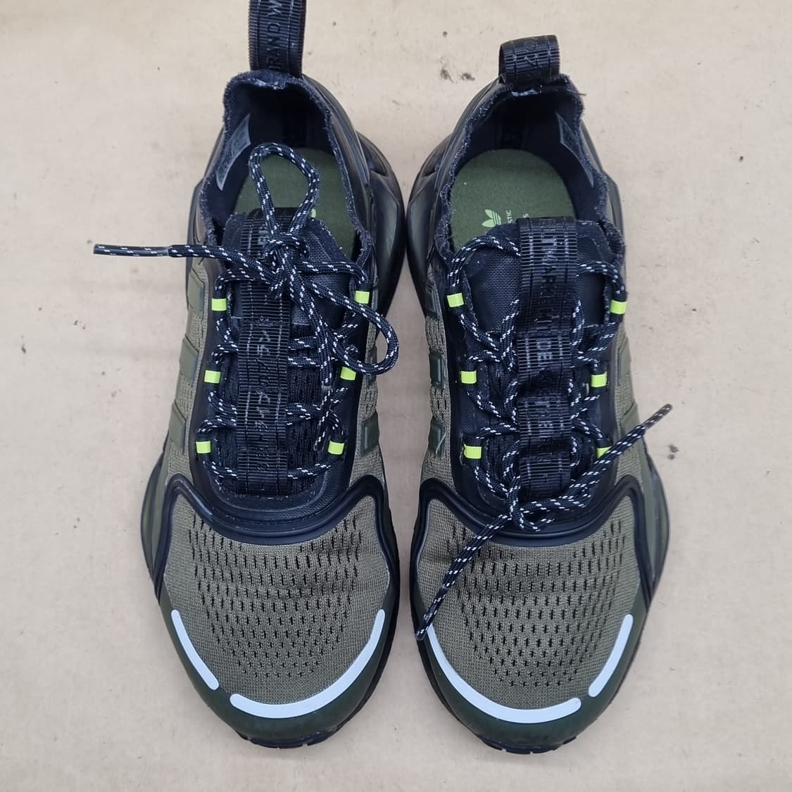 아디다스 NMD V3  여성운동화240  상품이미지2