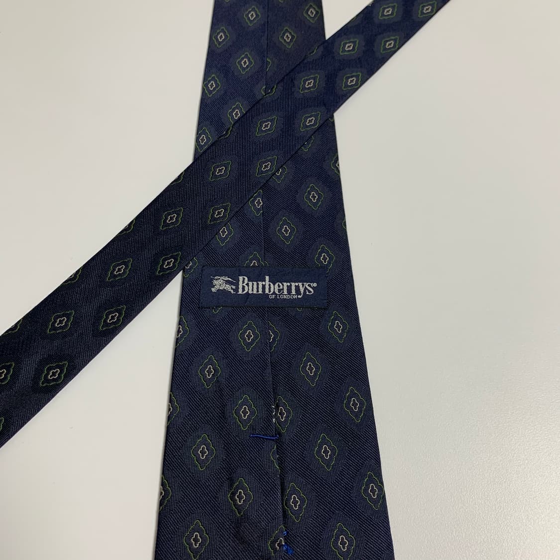 버버리(BURBERRY) 명품넥타이 100실크 기하학적패턴 A+등급 상품이미지5