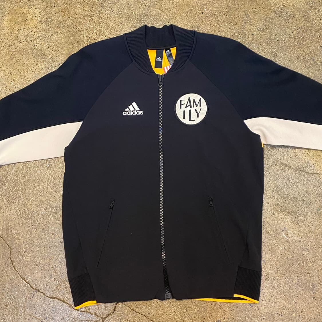 미국 빈티지 아디다스 져지 FAMILY 트레이닝 트랙탑 상품이미지2