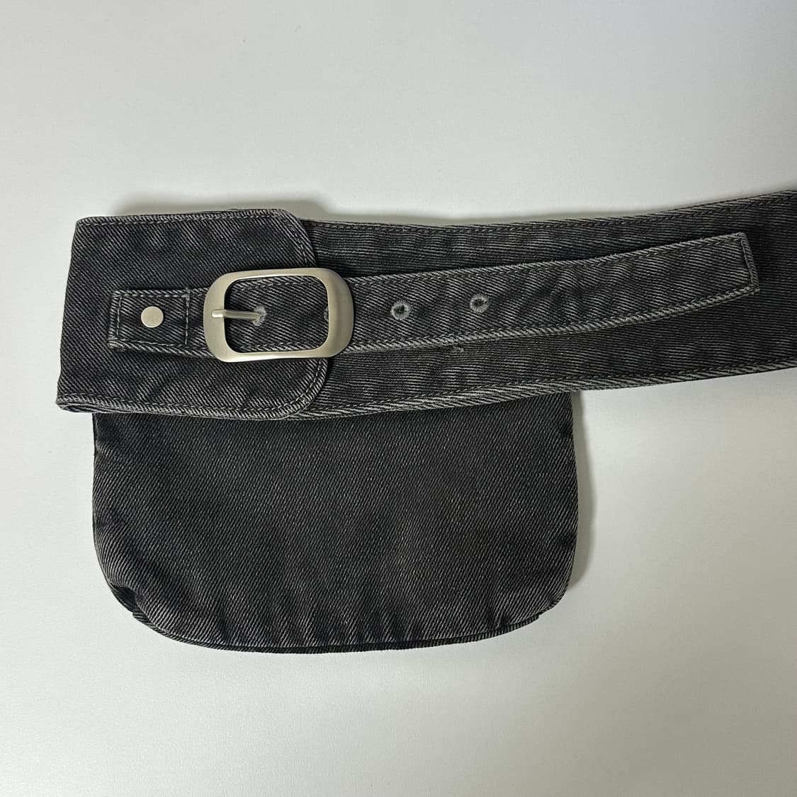 아옵트 데님 벨트백 DENIM POCKET BELT - BLACK 상품이미지6