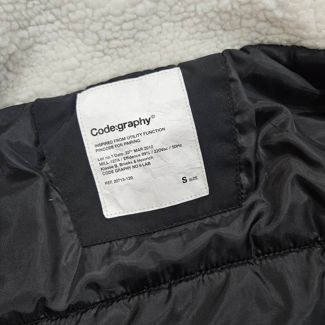 코스그라피(CGP) 하이넥 헤비보아 플리스 무스탕 패딩 점퍼 상품이미지7