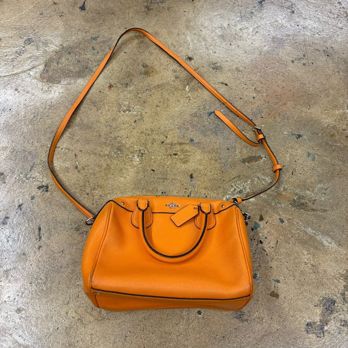 코치 오렌지 크로스 토트 핸드백 가방  상품이미지2