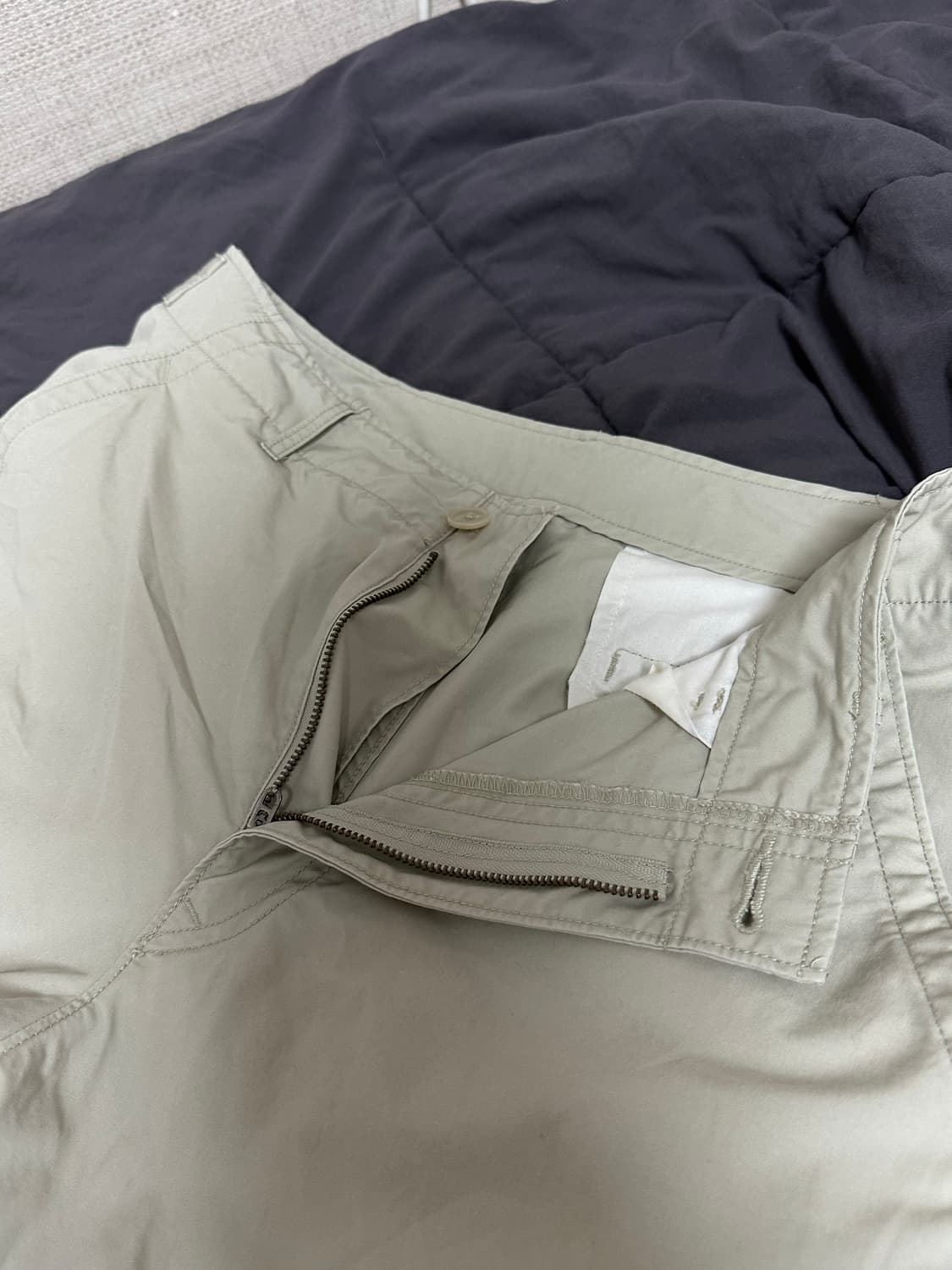 유니클로  U 파라수트  팬츠 베이지 (82cm) 30-32인치 상품이미지4