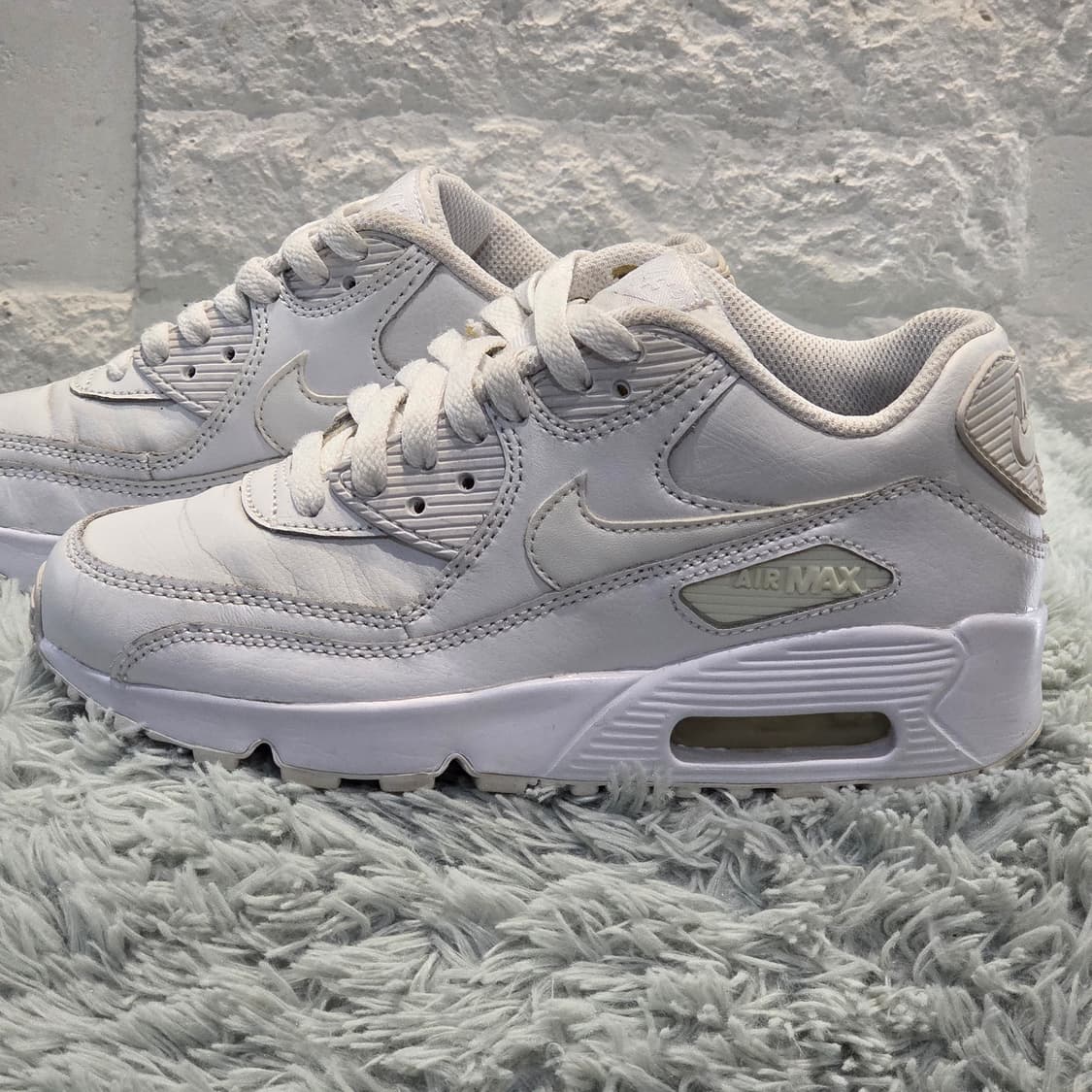 2a-26:나이키 에어맥스 90 화이트 (22.5cm)-상태굿 상품이미지2
