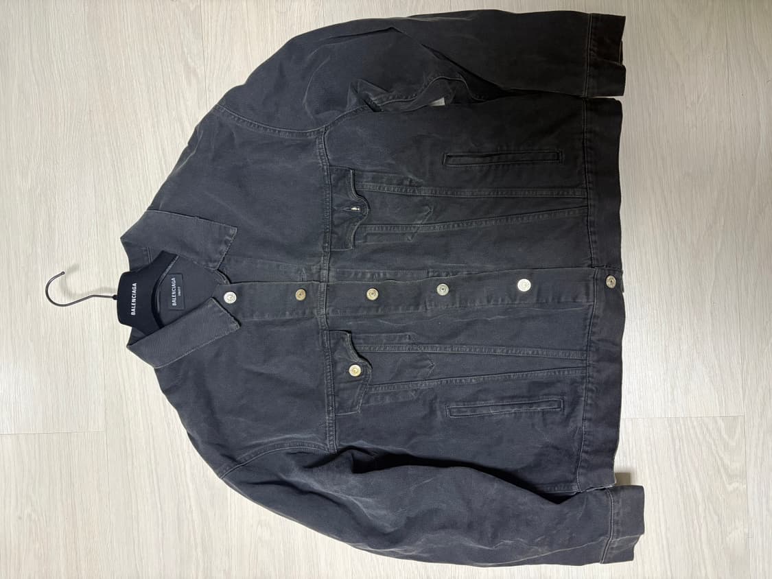 발렌시아가 bb스프레이 자켓 L 판매합니다! 상품이미지9