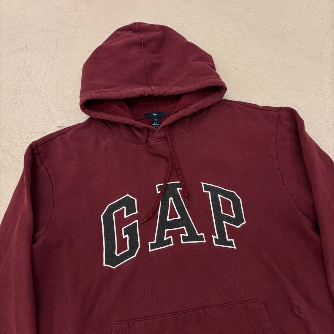 갭 빅로고 버건디 후드티 상품이미지2