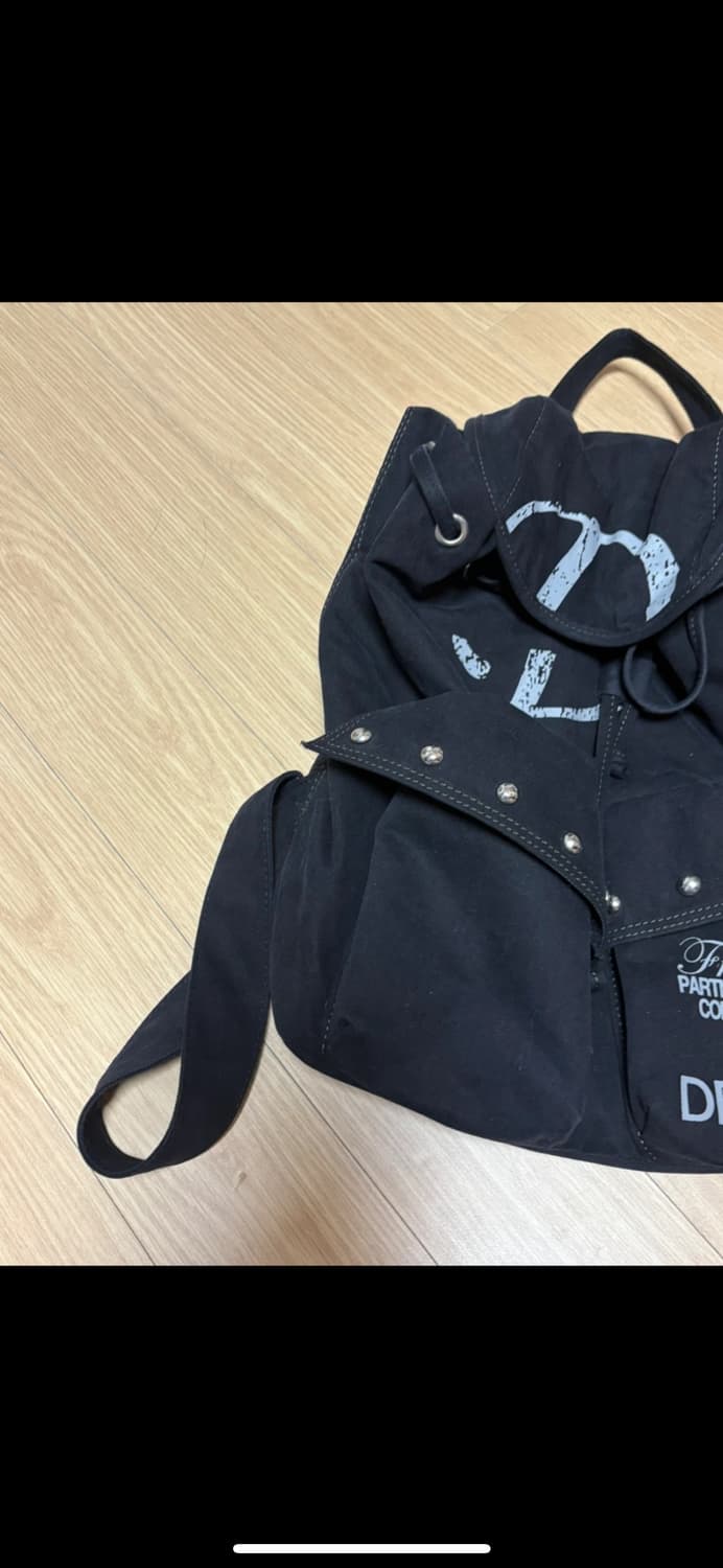 (현재단종/1회착용) 다이닛 D 스터드 포켓 백팩 상품이미지2