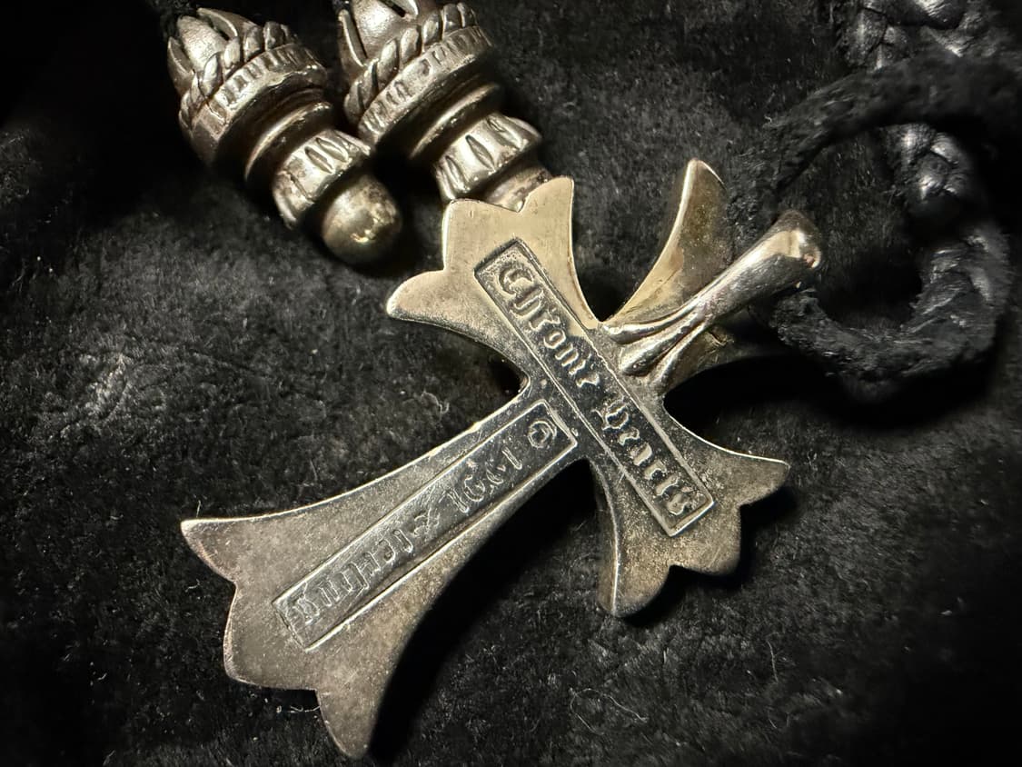 크롬하츠 CH 크로스 펜던트 가죽 목걸이 레더 펜던트 상품이미지5