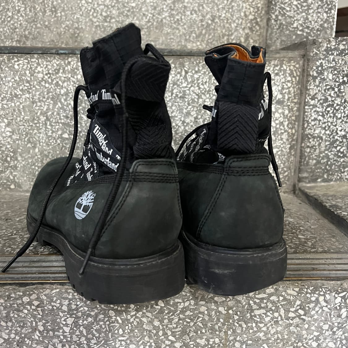 팀버랜드 6인치 프리미엄 리본 레이스업 블랙 부츠 상품이미지3