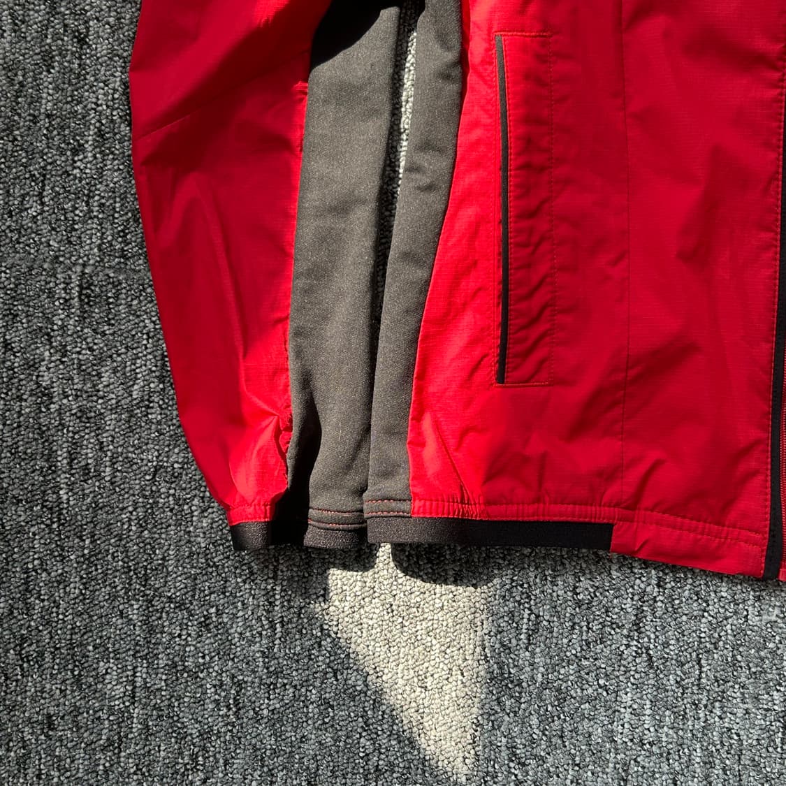 아디다스 레드 트랙 바람막이 집업 상품이미지3