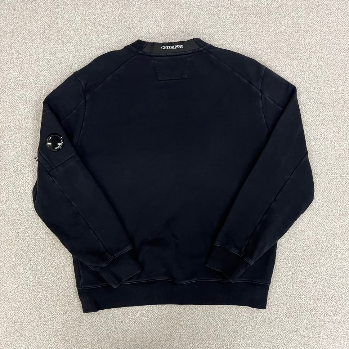 [XL] CP컴퍼니 디아고날 레이즈드 렌즈와펜 크루넥 맨투맨 3921 상품이미지3